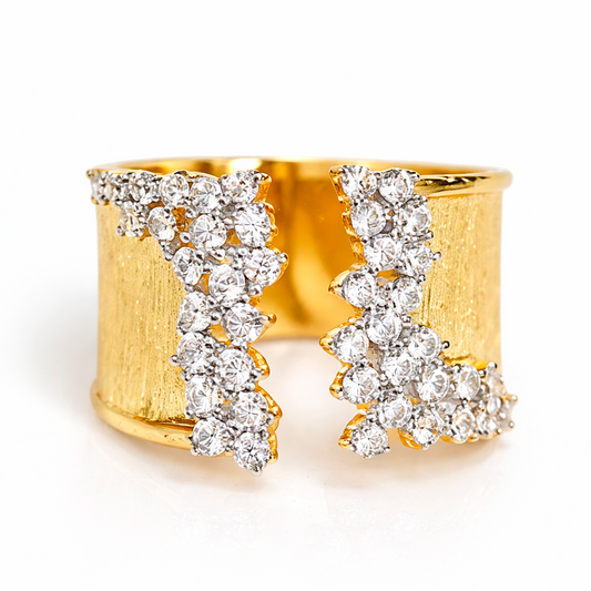 Luna Spark Ring